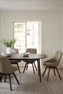 Filippa matbord ovalt 170/210 ek mörkbrun